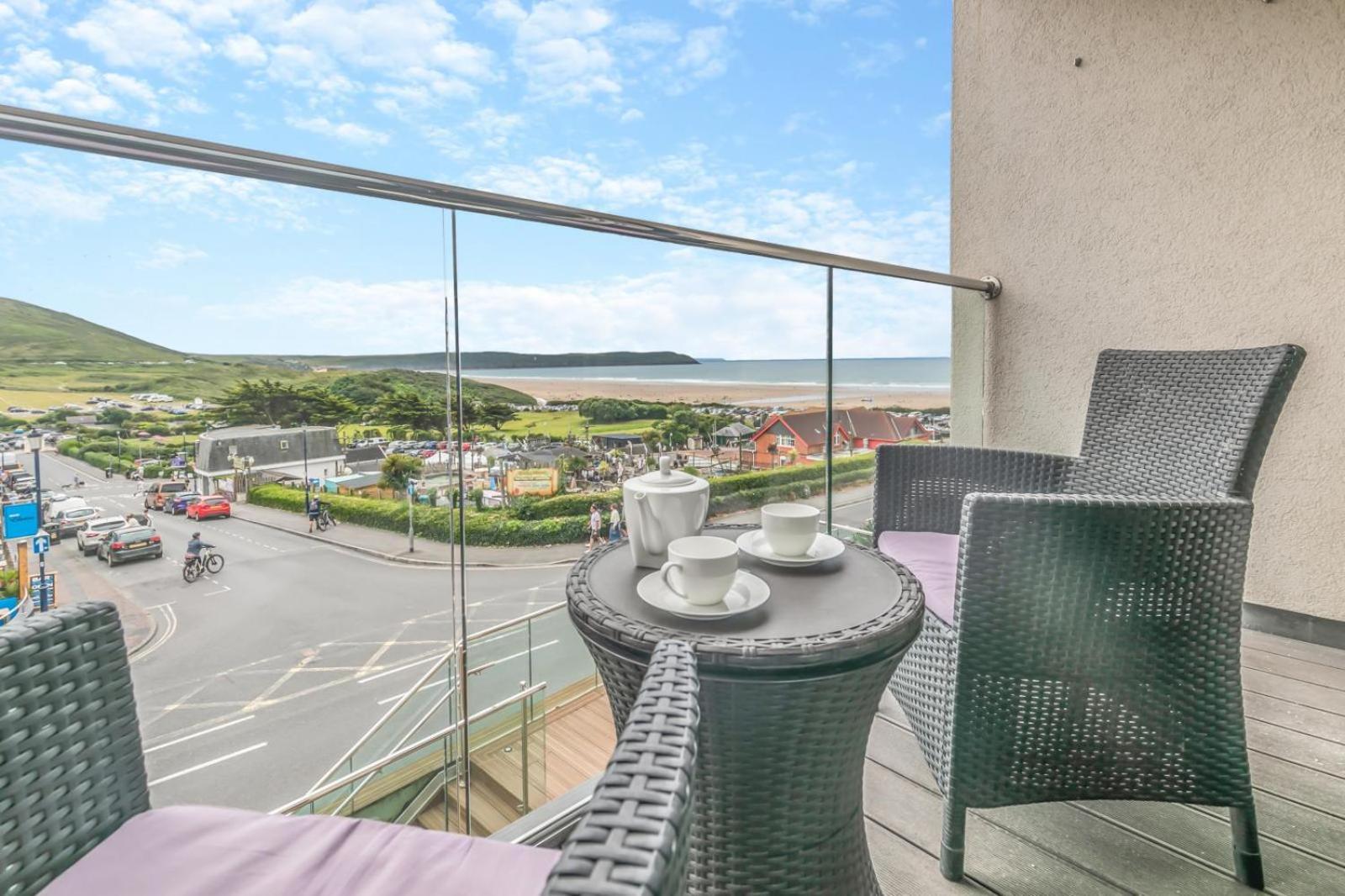 8 Woolacombe West - Luxury Apartment At Byron Woolacombe, Only 4 Minute Walk To Woolacombe Beach! מראה חיצוני תמונה