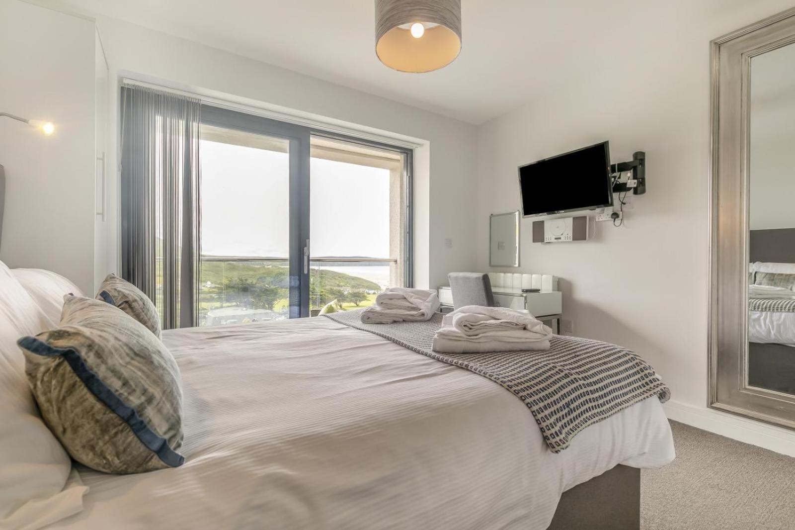 8 Woolacombe West - Luxury Apartment At Byron Woolacombe, Only 4 Minute Walk To Woolacombe Beach! מראה חיצוני תמונה