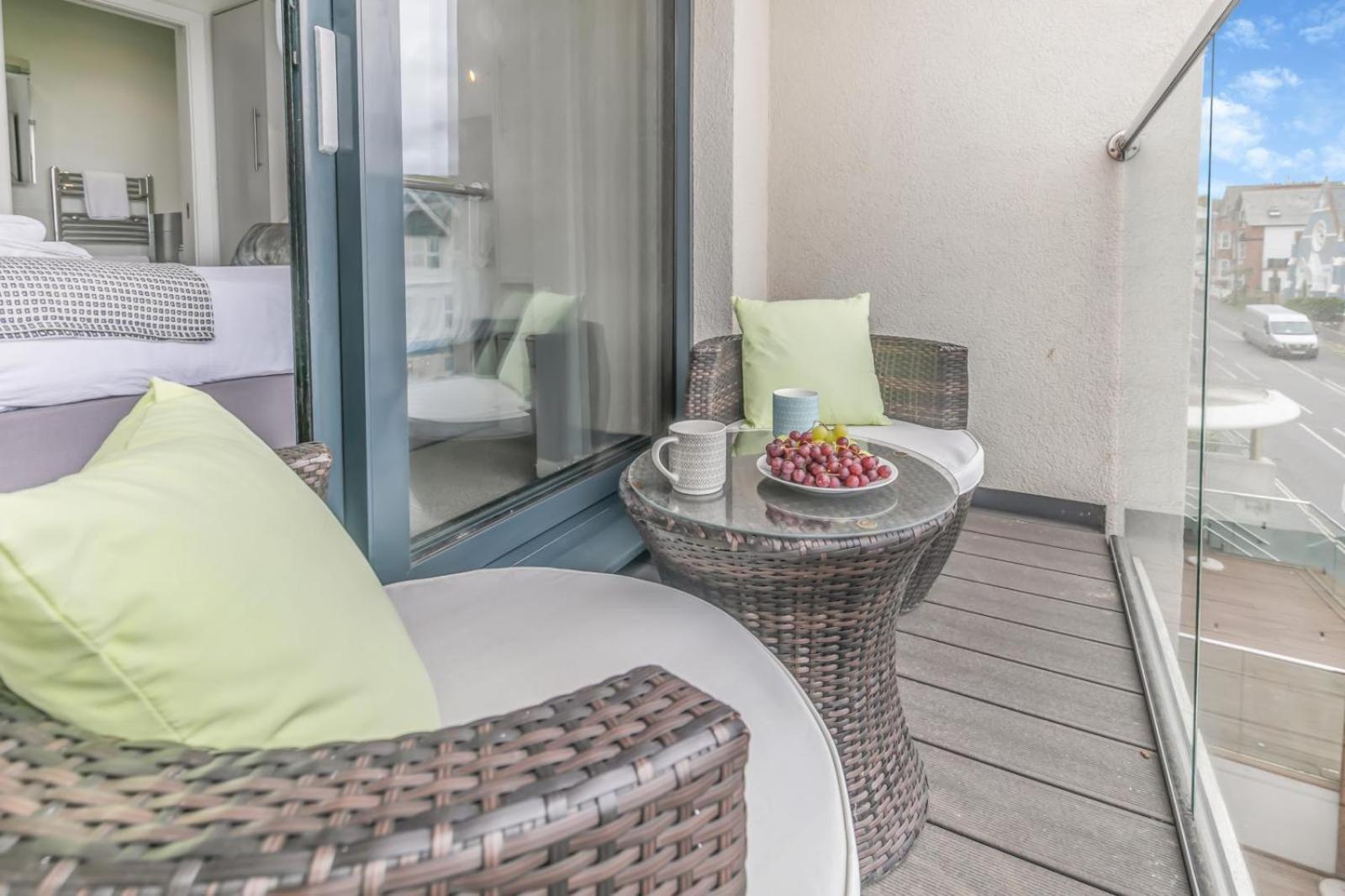 8 Woolacombe West - Luxury Apartment At Byron Woolacombe, Only 4 Minute Walk To Woolacombe Beach! מראה חיצוני תמונה