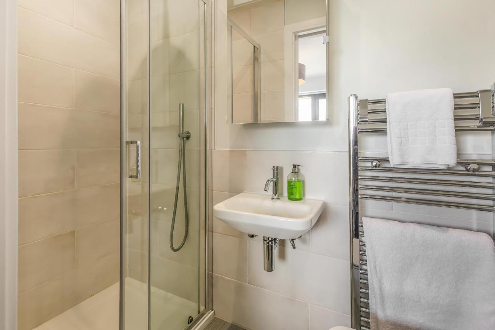 8 Woolacombe West - Luxury Apartment At Byron Woolacombe, Only 4 Minute Walk To Woolacombe Beach! מראה חיצוני תמונה